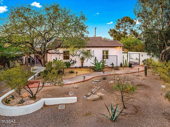 2nd image of 3825 E Calle Ensenada