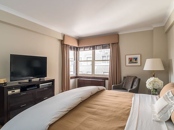 3rd image of 710 Park Ave APT 10D