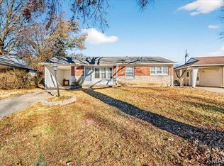 4469 Mohegan Dr, Saint Louis, MO 63123