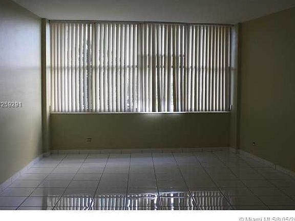 2nd image of 7441 Wayne Ave APT 3N