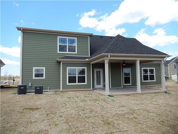 4th image of 4413 Maximillion Cir #145-lot 145