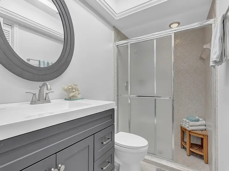 1445 Treasure Cove Ln — Photo 20