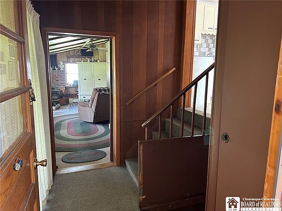 4th image of 117 Howard St