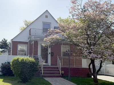 58-23 196th St #1FAM, Fresh Meadows, NY, 11365