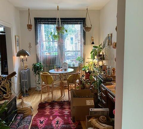 4th image of 2940 W Wabansia Ave #104