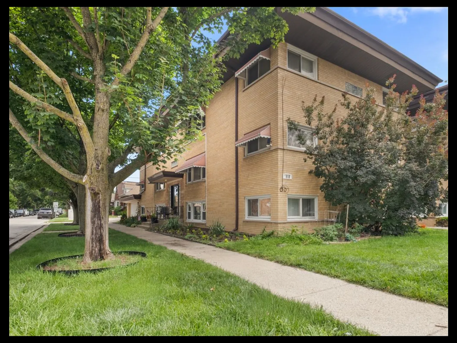 2 bed, 850 sqft, $1,750 — Photo 4