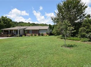 8212 Us Highway 221 N, Marion, NC 28752