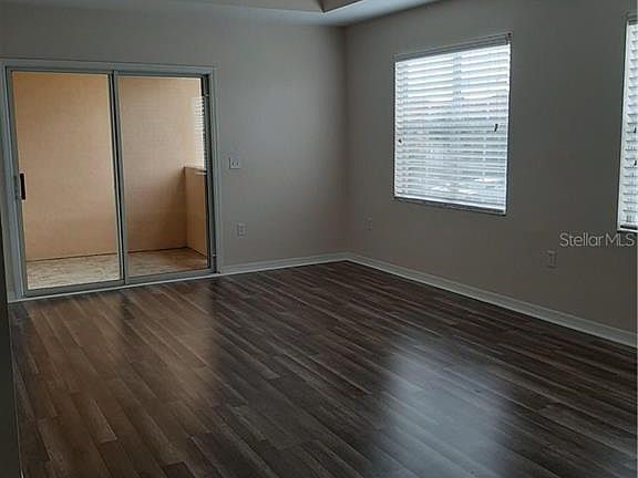 5th image of 1015 Villagio Cir Unit 203
