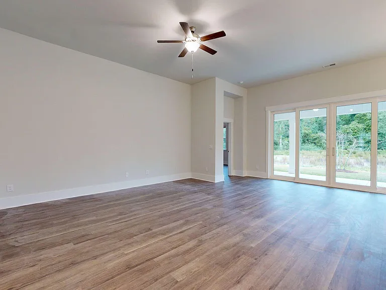510 Edgewater Way — Photo 13