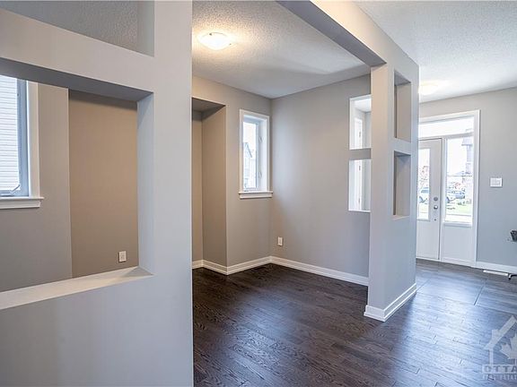 3rd image of 345 Andalusian Cres