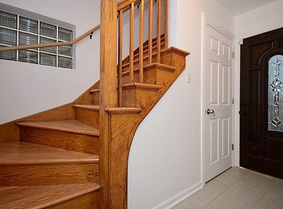 2nd image of 5434 W Cornelia Ave
