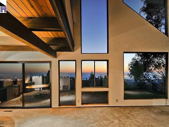 3rd image of 1815 Manzanita Dr