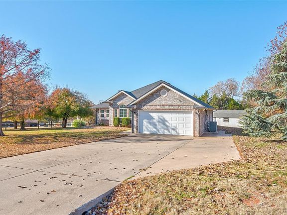 3rd image of 3409 Settlers Rd