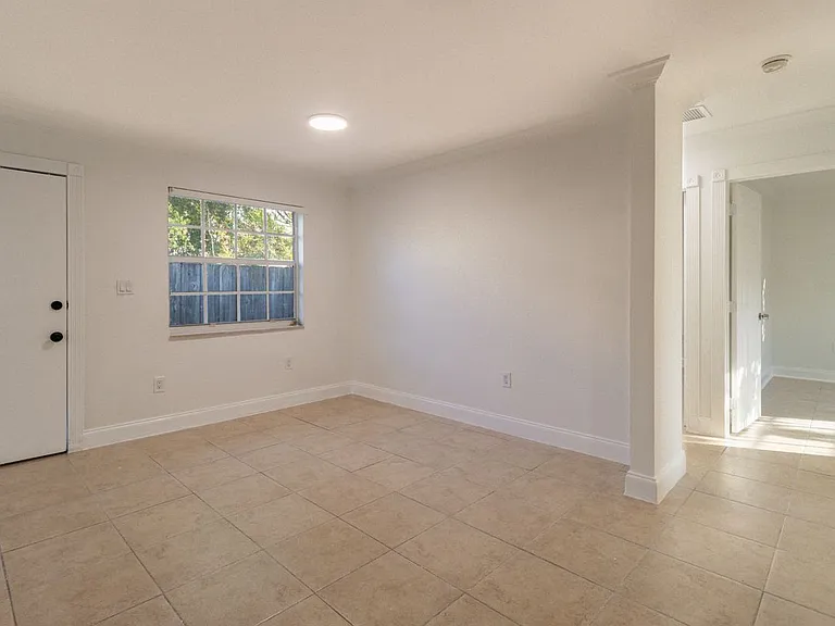 1518 NW 65th St — Photo 11