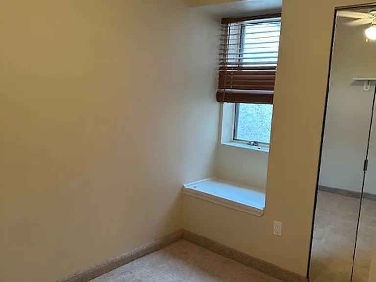 2441 S Woodstock St — Photo 17