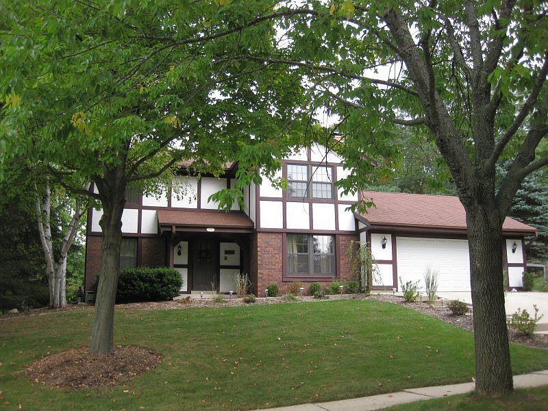 1st image of 701 Elk Ln