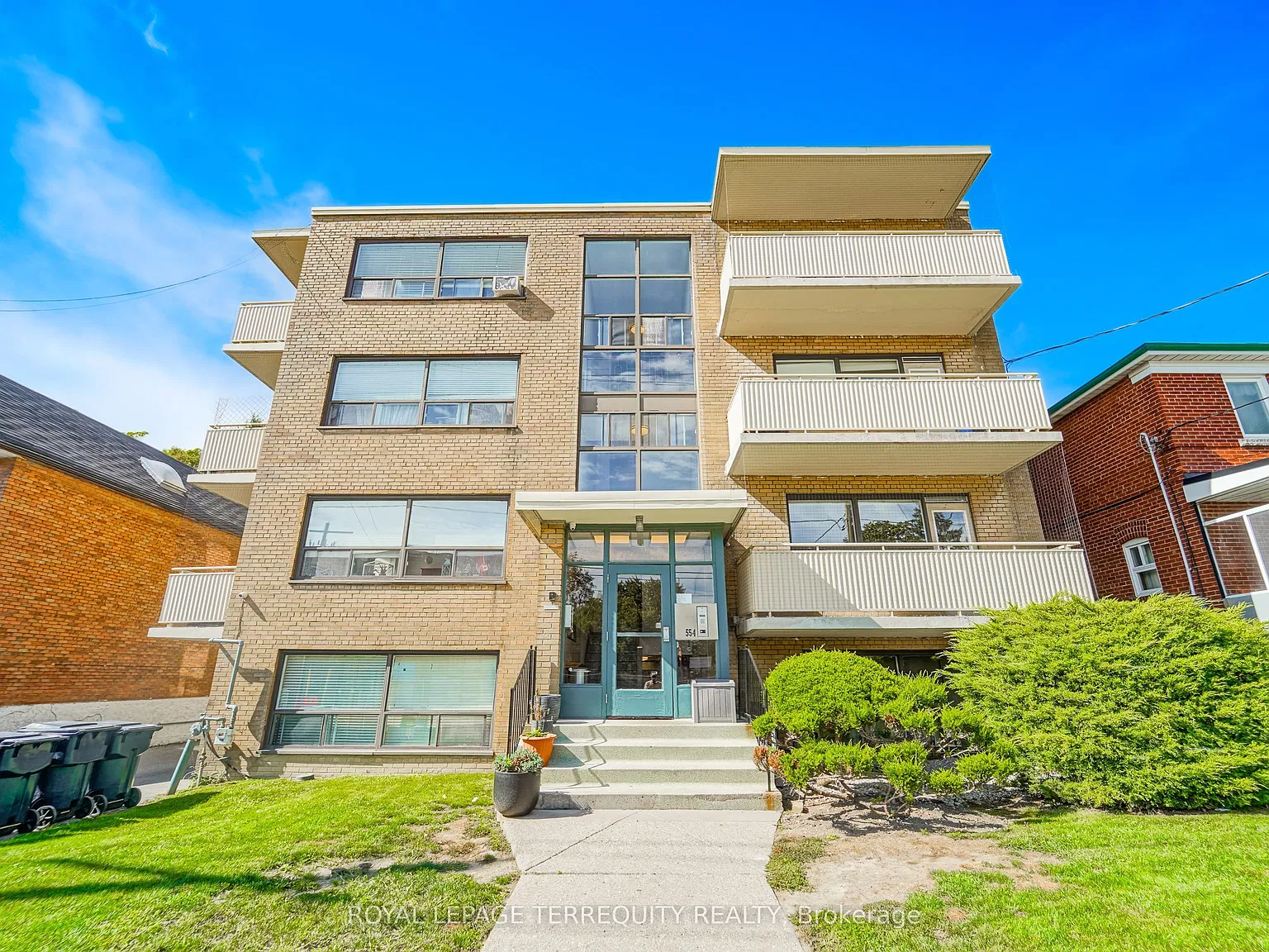 2 bed, $2,300 — Photo 1
