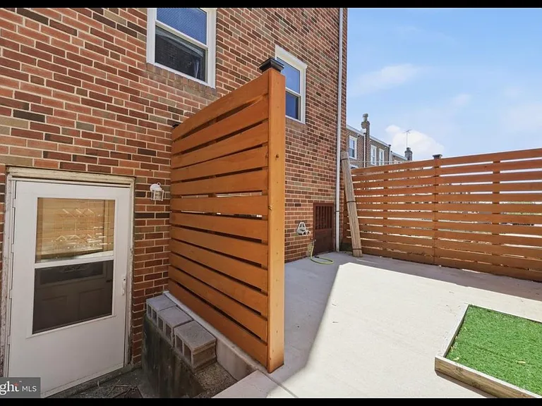 3408 Hess St #1 — Photo 17