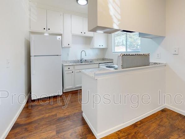 83 Mono Ave #4