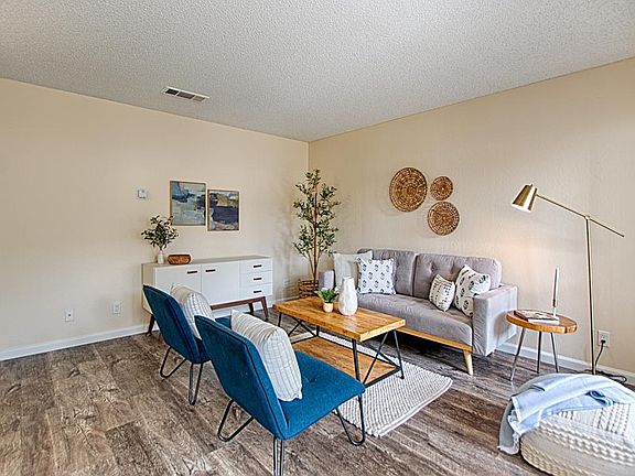 4th image of 106 Palo Verde Ter