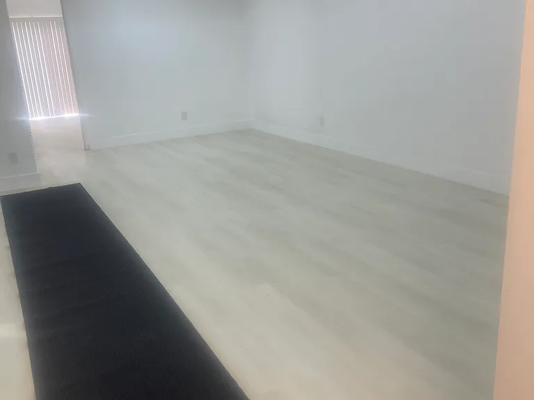 202 Sparrow Dr #1 — Photo 9