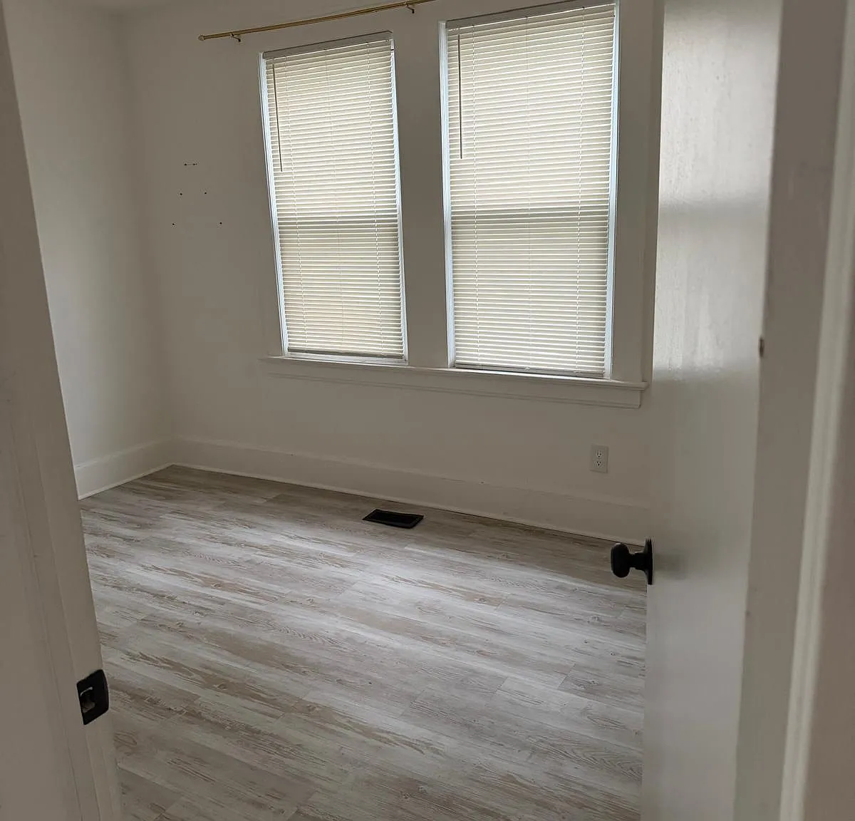 3 bed, $2,800 — Photo 3
