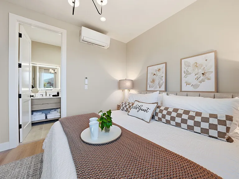 330 NE Quimby Ave #2 — Photo 20