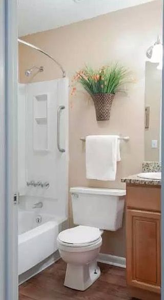 1st image of 238 Highwood Ct