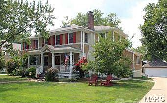 Pearl Avenue is true Americana.  Lovely homes, neighbors who all