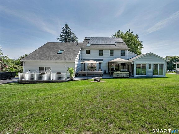 3rd image of 42 Lakeview Drive