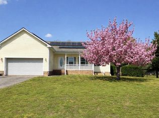 220 Barnes Blvd, Colonial Beach, VA 22443