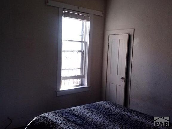 5th image of 1312 E 9th St