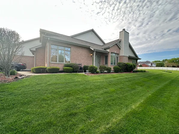 6620 S Pond View Dr W, Tinley Park, IL 60477