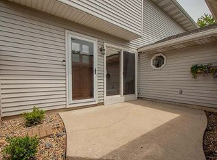 2591 Brookwood Dr, Crown Point, IN 46307