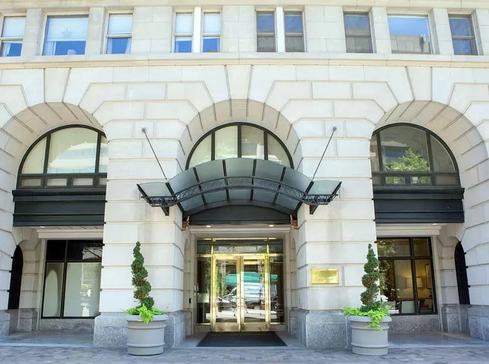 601 Pennsylvania Ave NW #1002