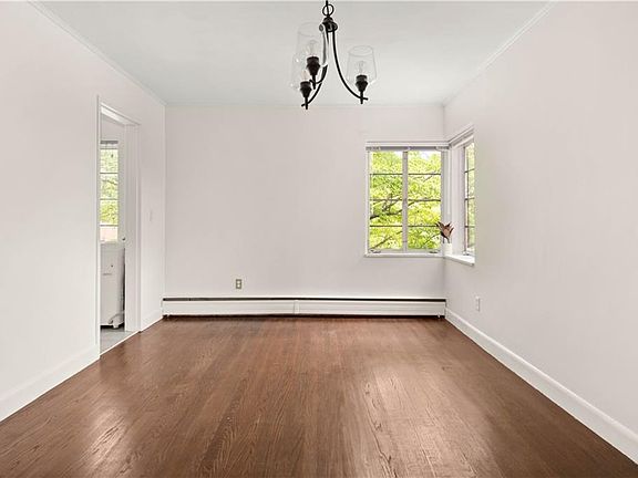 5th image of 160 Waterman St #8