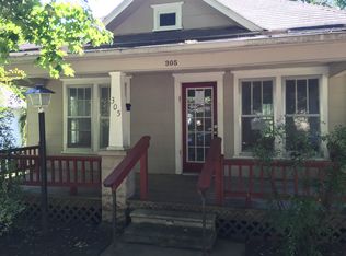 305 E Shawnee St, Paola, KS 66071