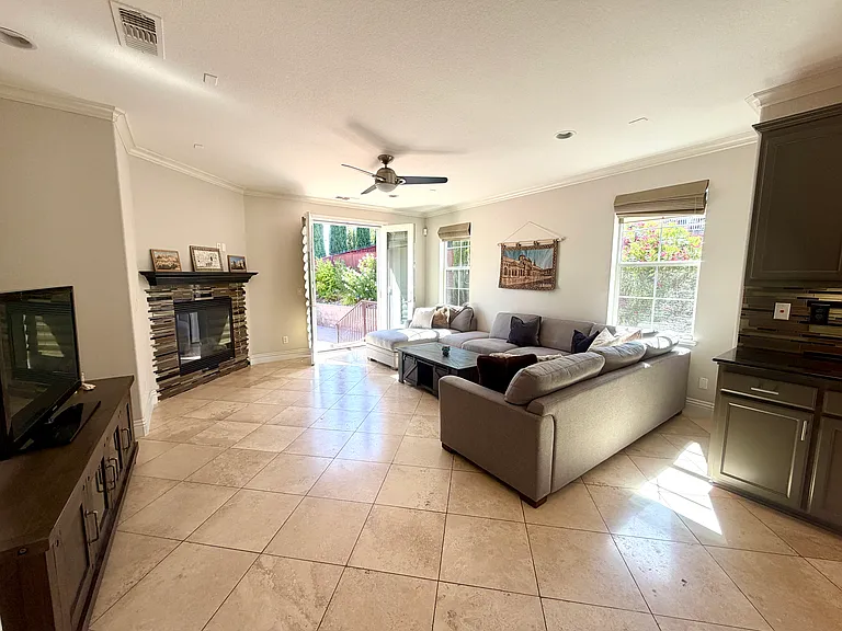 5205 Skyler Ct — Photo 28