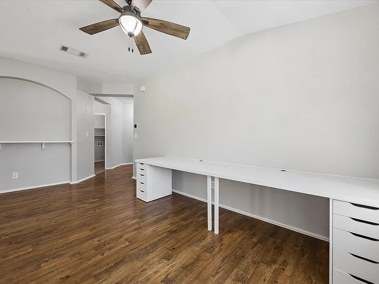 500 Millington Ln — Photo 13