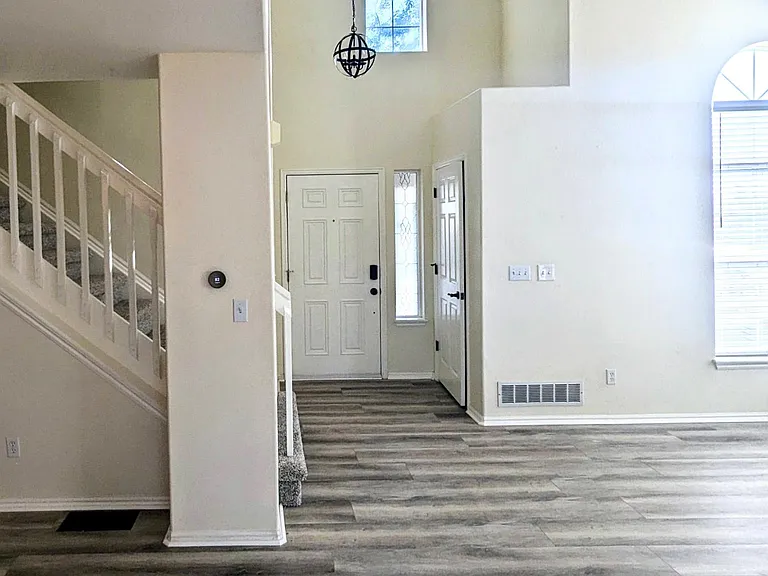 8762 Wildrye Cir — Photo 16