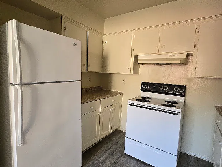 4240 E Clay Ave #1 — Photo 6