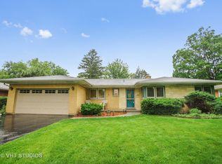 604 S Maple St, Mount Prospect, IL 60056