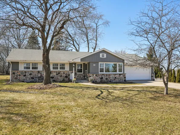 4785 Meadow Vw W, Brookfield, WI 53005