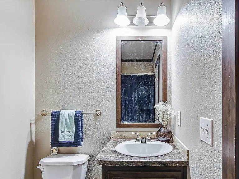 11313 Delman St — Photo 15