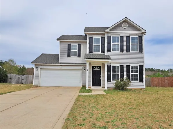 146 Edisto Ct, Raeford, NC 28376