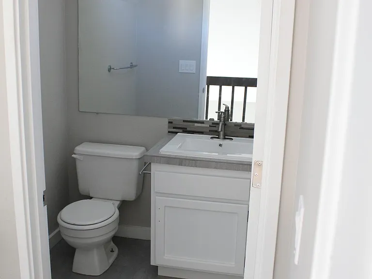 10980 SW Summer Lake Dr — Photo 15