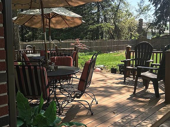 16x20’ composite deck