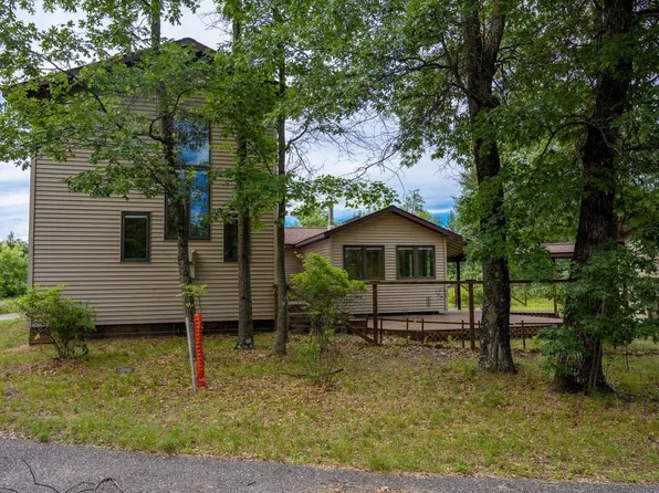 N9840 T Lane, Necedah, WI 54646