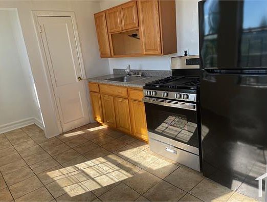 5th image of 23 Harvard St APT 11