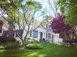 111 Lockwood Rd, Riverside, CT 06878
